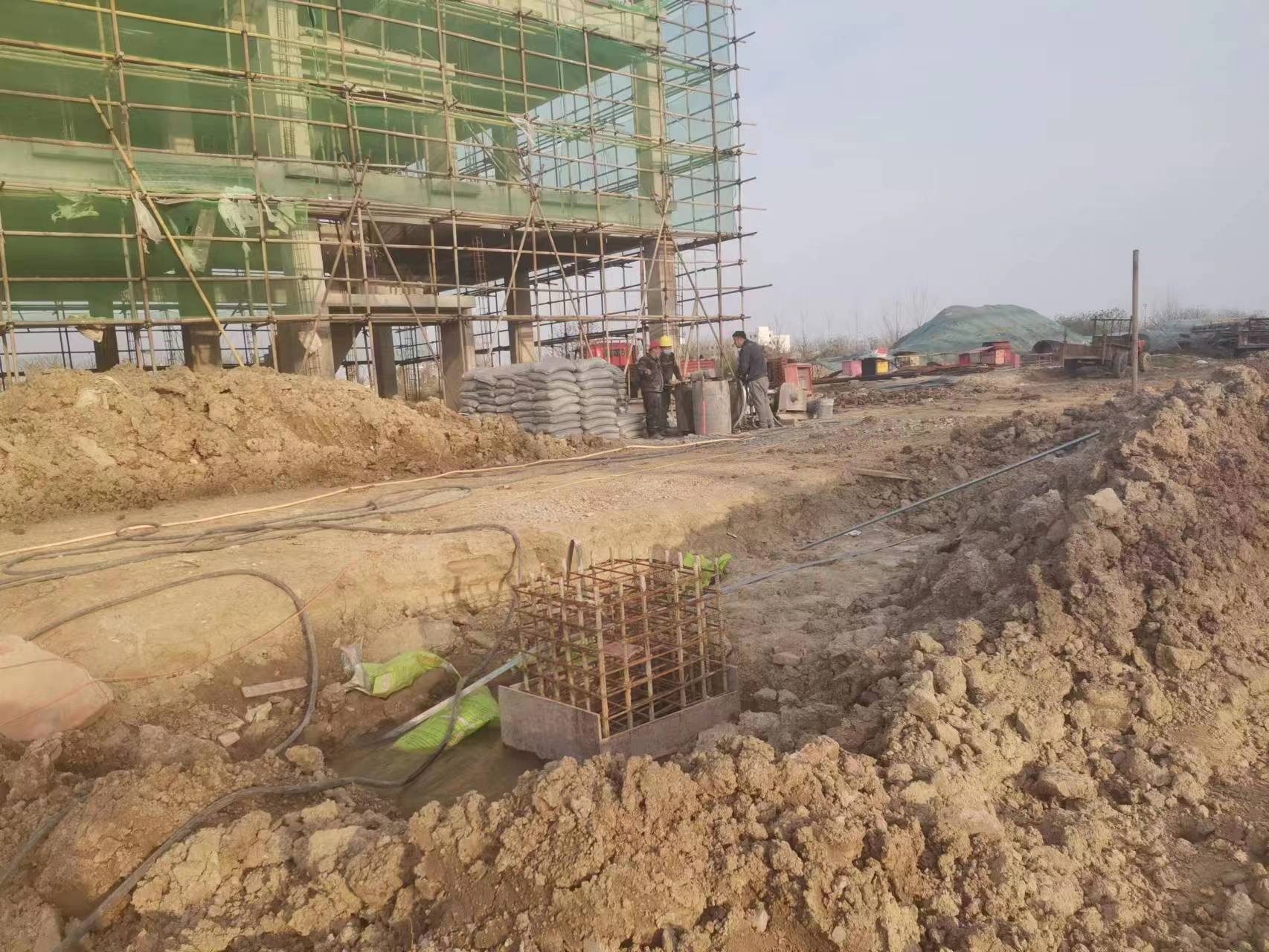 雨湖当桥梁出现裂缝的时候应该及时加固修补